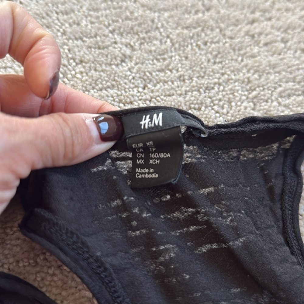 H&M Racerback Tank - Picture 2 of 6